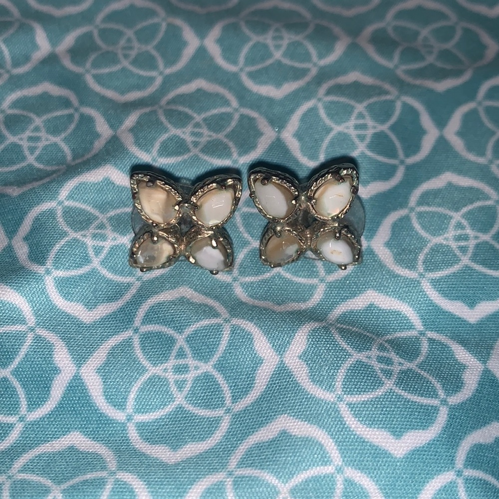 Kendra Scott Post Earrings Ivory